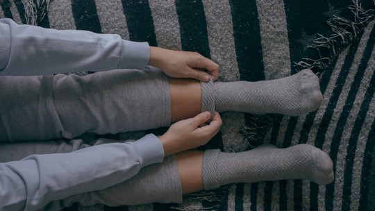 A verdade suja sobre o que há em suas meias: bactérias, fungos e tudo o que vive entre os dedos dos pés - Acha que suas meias estão limpas? Talvez você precise pensar novamente. Elas podem carregar milhões de bactérias e fungos - e até mesmo ligar suspeitos a cenas de crimes.