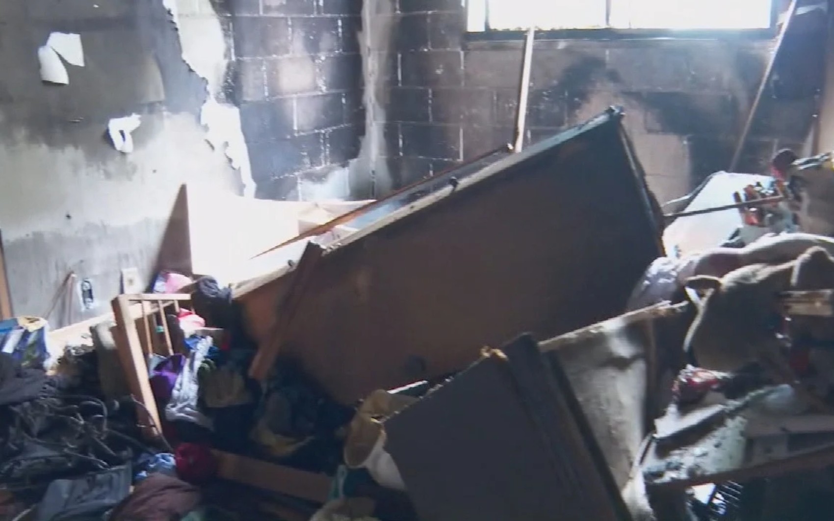 Apartamento de babá fica destruído após incêndio em Goiânia
