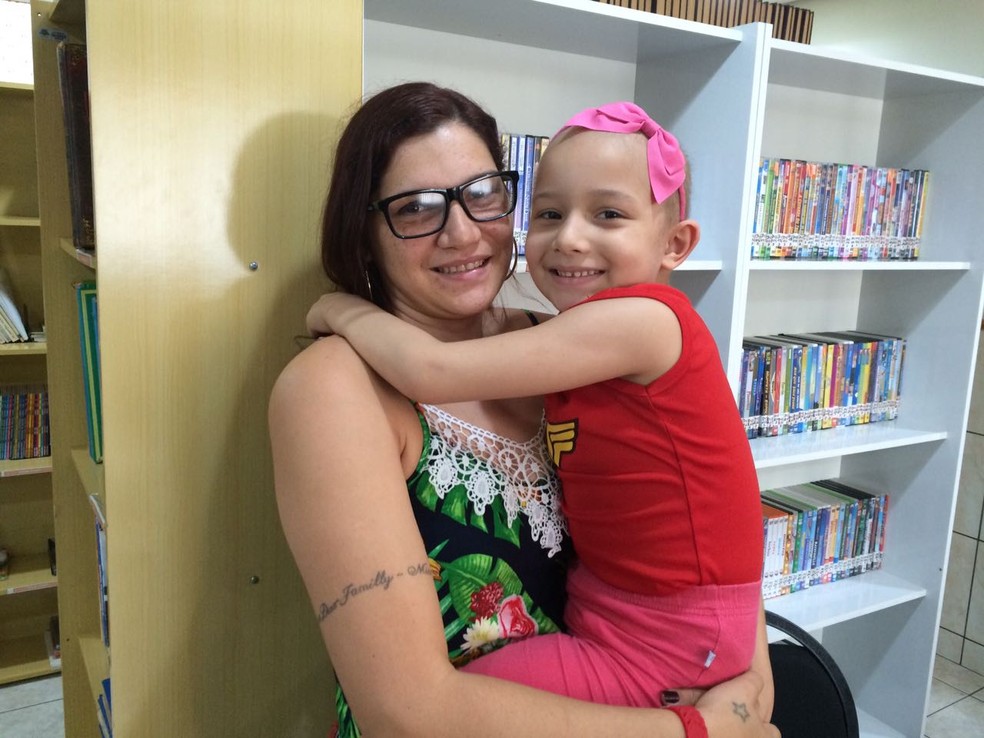 Mães de crianças com câncer do RJ contam como buscam força para manter os  filhos firmes no tratamento, Rio de Janeiro