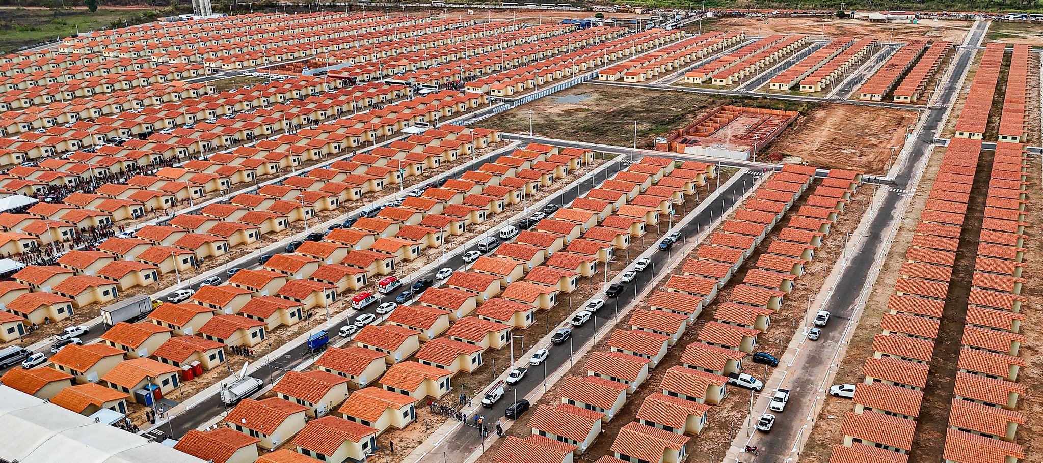 Governador de Roraima anuncia construção de mais de 2,7 mil moradias populares em Boa Vista 