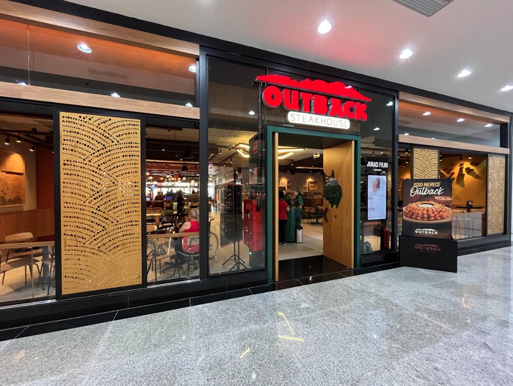 Taubaté Shopping expande mix com Outback e novas marcas em 2025