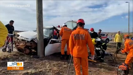 Motorista fica gravemente ferido após bater em poste na BR-010