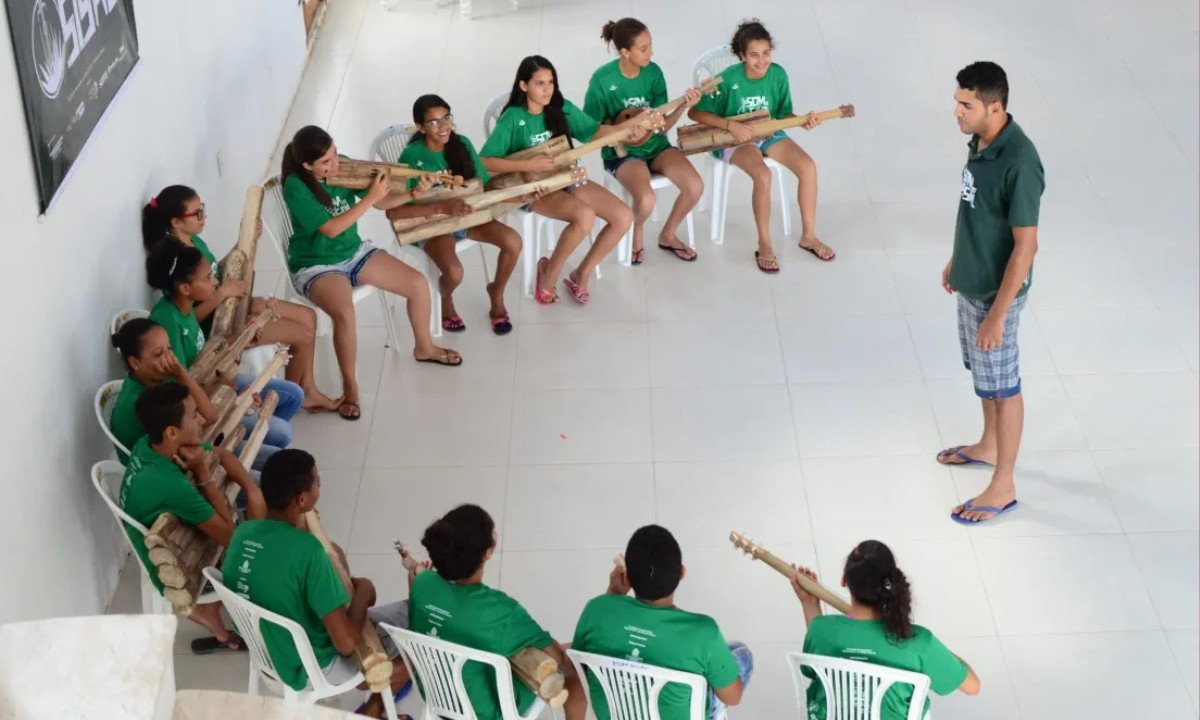 Projeto abre inscrições para oficinas gratuitas de música em cidades do interior da Bahia