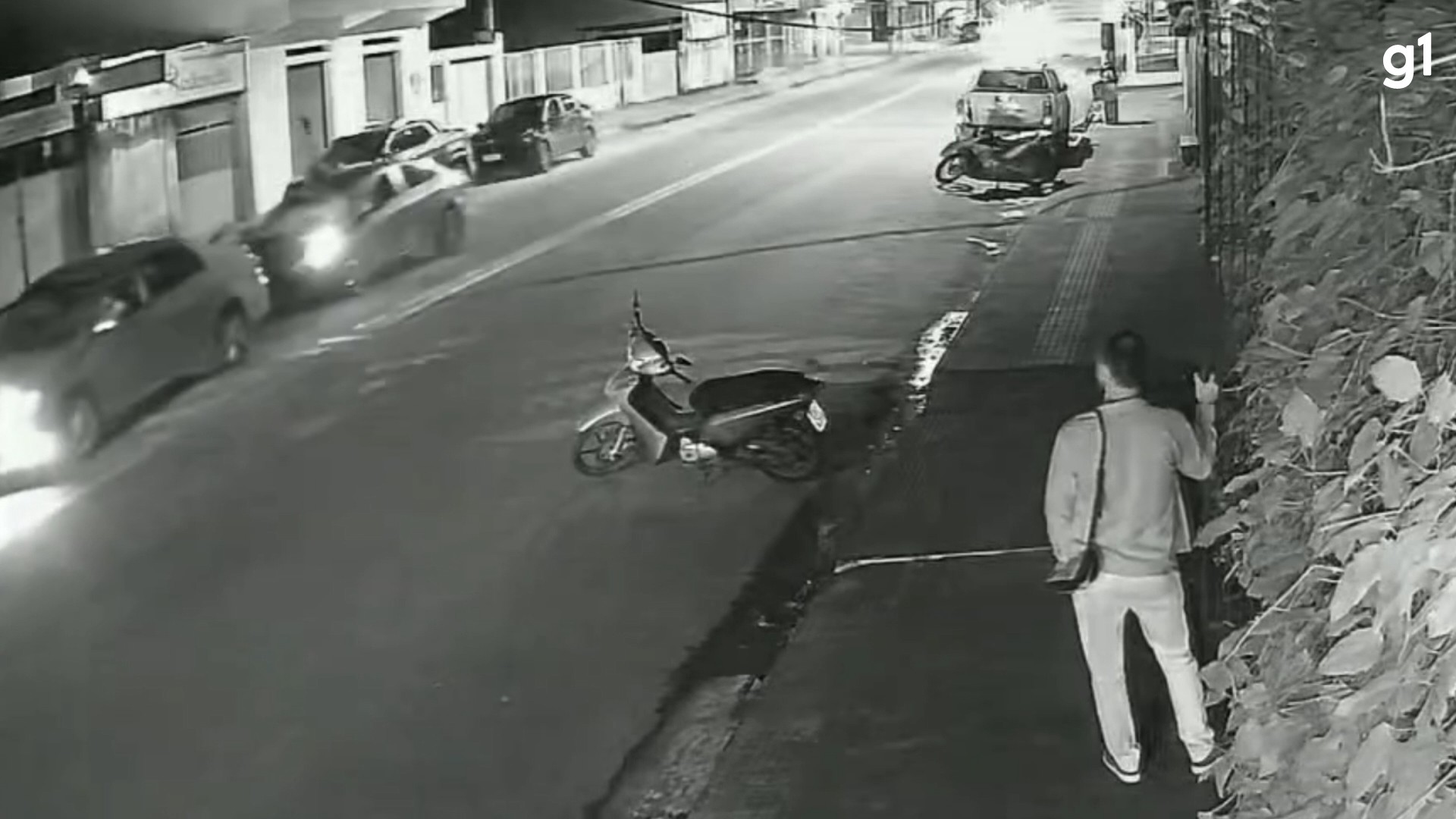VÍDEO: motorista bate em moto, foge sem prestar socorro e é preso no ES