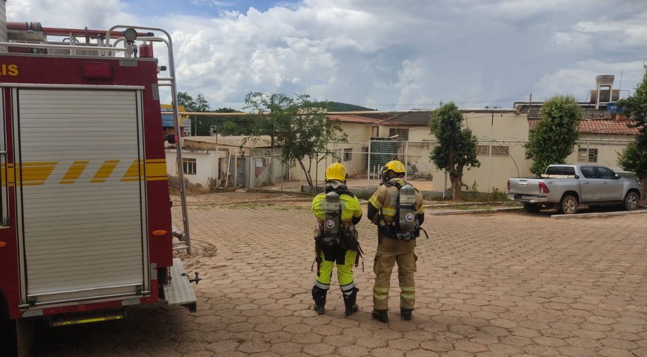 Bombeiros controlam vazamento de amônia em cooperativa de Francisco Sá