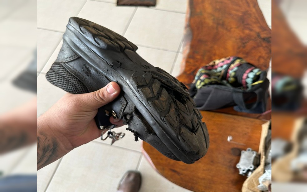 Ecco shoes disintegrate deals