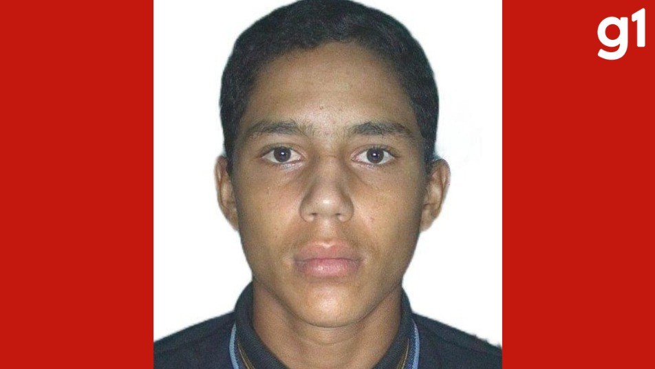 Jovem morre ao cair sozinho de moto na noite de Natal em MT