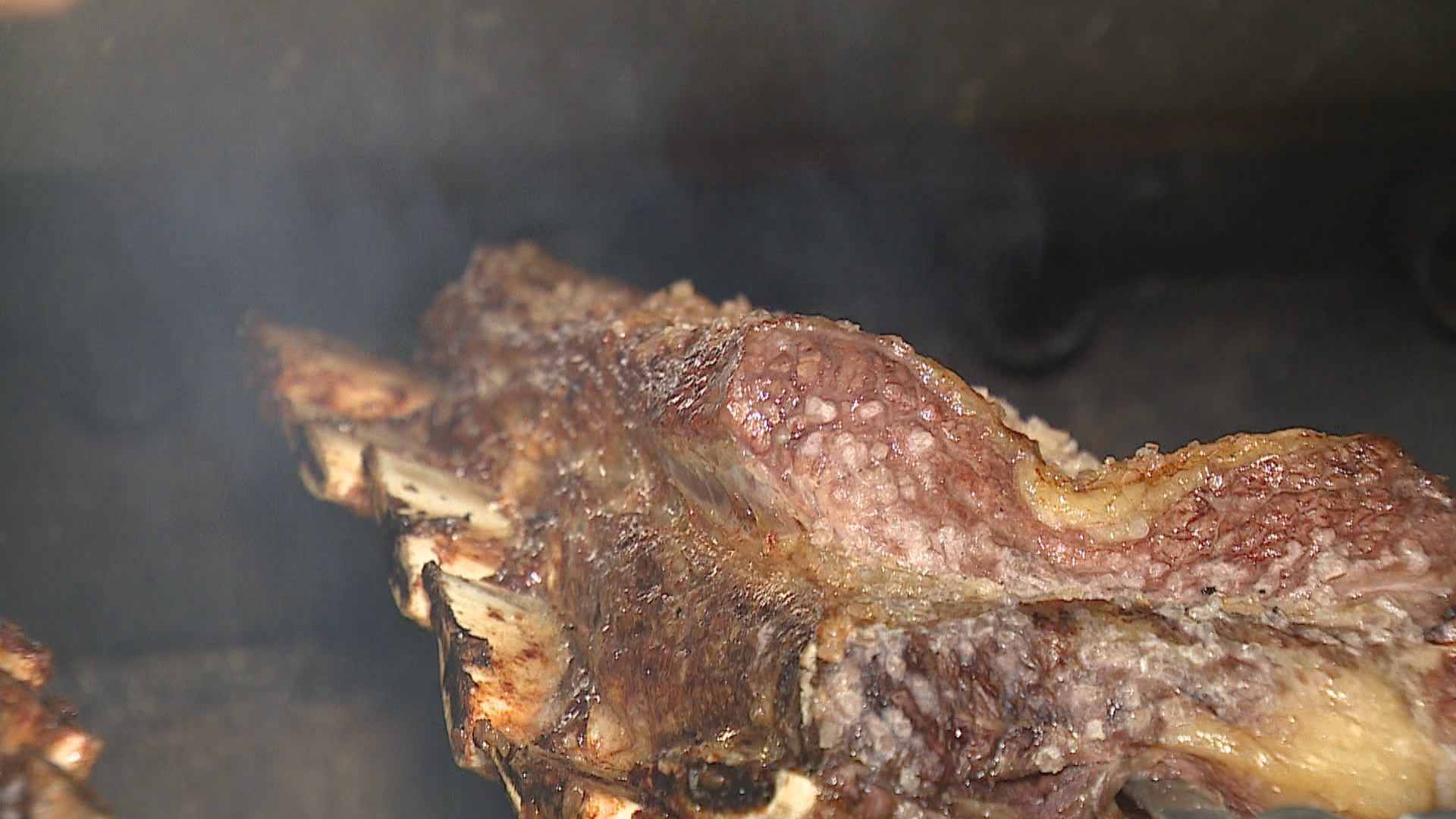 Churrasco raiz: por que carne de menos de R$ 20 o quilo e com mais de mil toneladas vendidas em 2025 é a favorita dos gaúchos