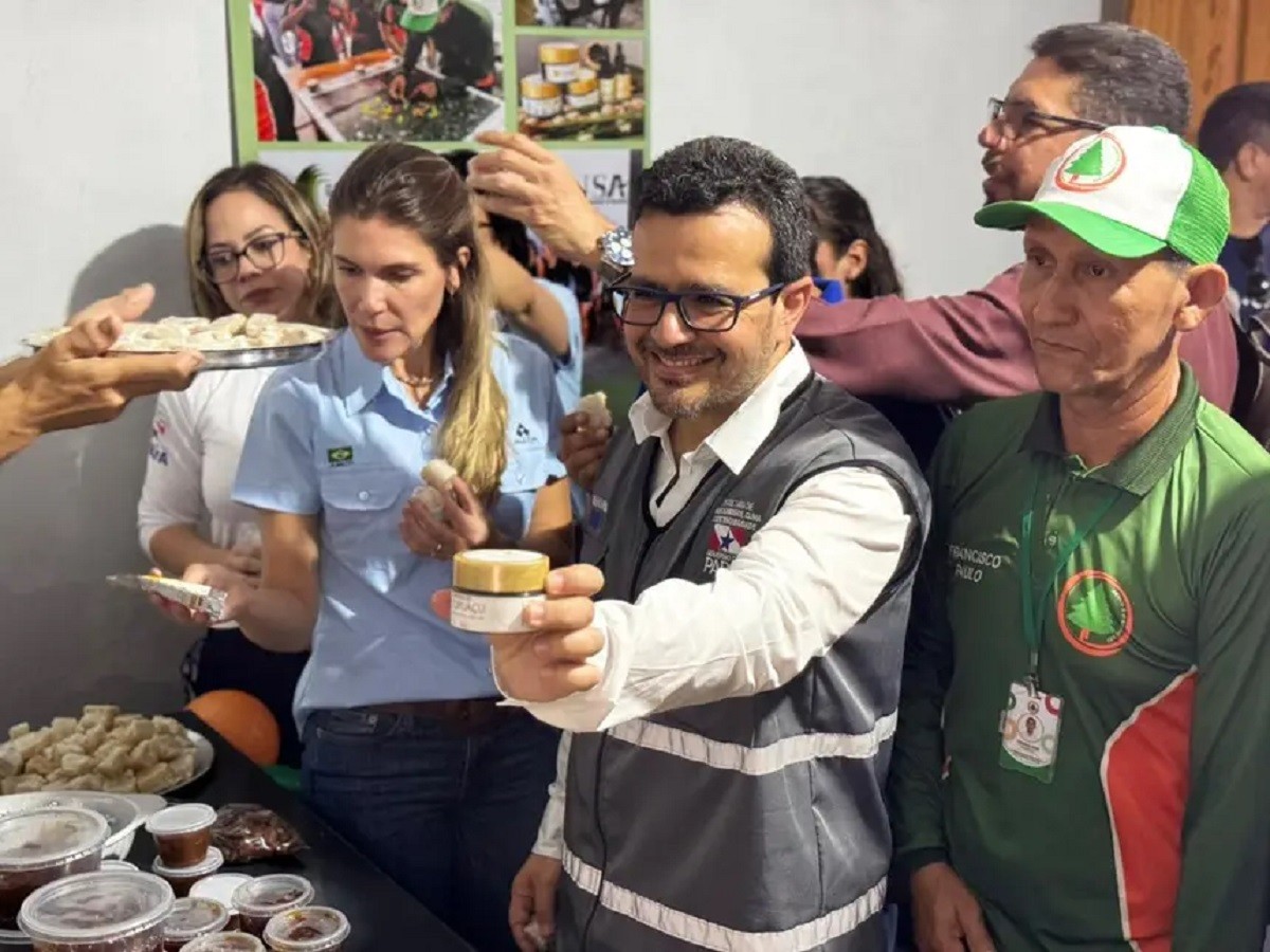 Bioeconomia ganha reforço com entrega de laboratório de bio-óleos e manteigas em Juruti