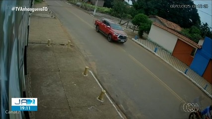 Criminosos invadem casa, matam cachorro e roubam percentes de empresário