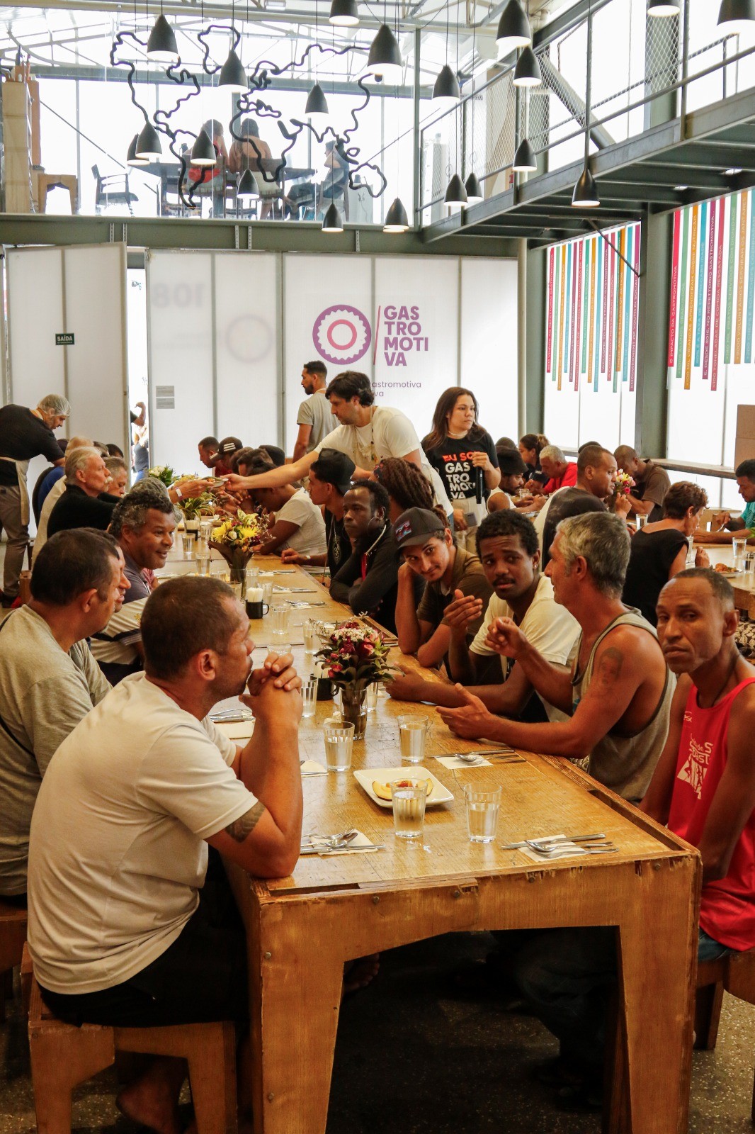 Projeto de restaurante solidário lança campanha de voluntariado para férias de julho