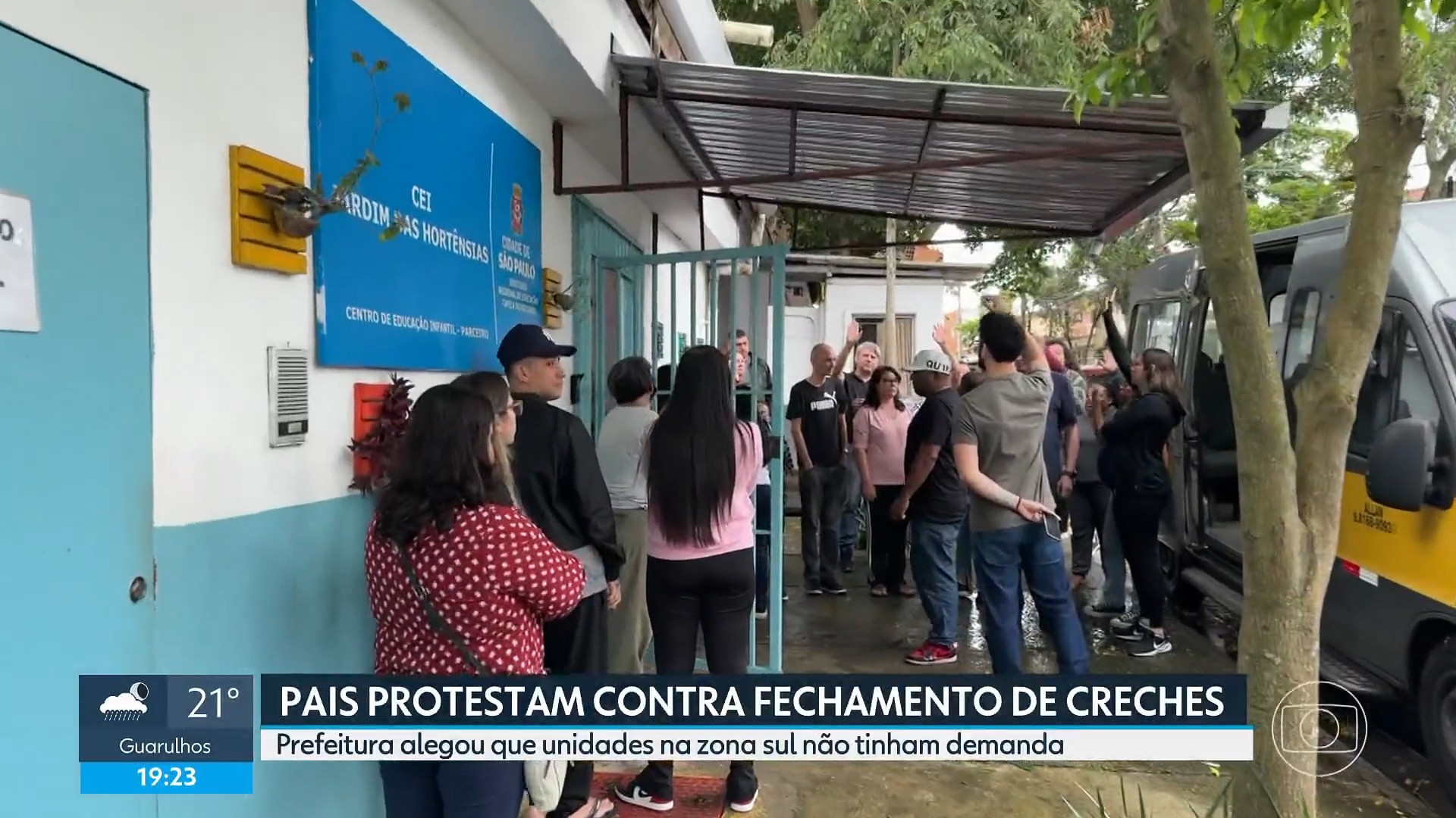 Pais fazem abaixo-assinado para impedir fechamento de duas creches conveniadas com a Prefeitura de SP na Zona Sul