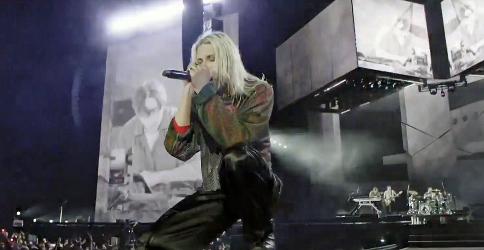 Emily Armstrong canta no show do Linkin Park, em So Paulo — Foto: Reproduo/Multishow