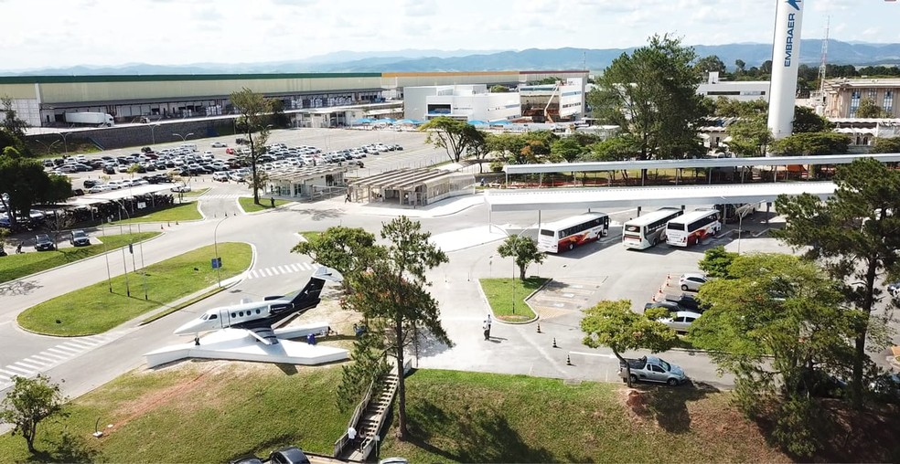 Curso de especialização da Embraer paga salário de R$ 5 mil para engenheiros recém-formados — Foto: Embraer/Divulgação