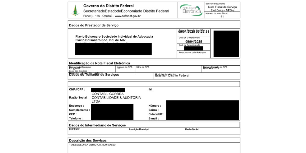 Nota emitida pelo escritório de advocacia do senador Flávio Bolsonaro (PL-RJ) — Foto: Reprodução