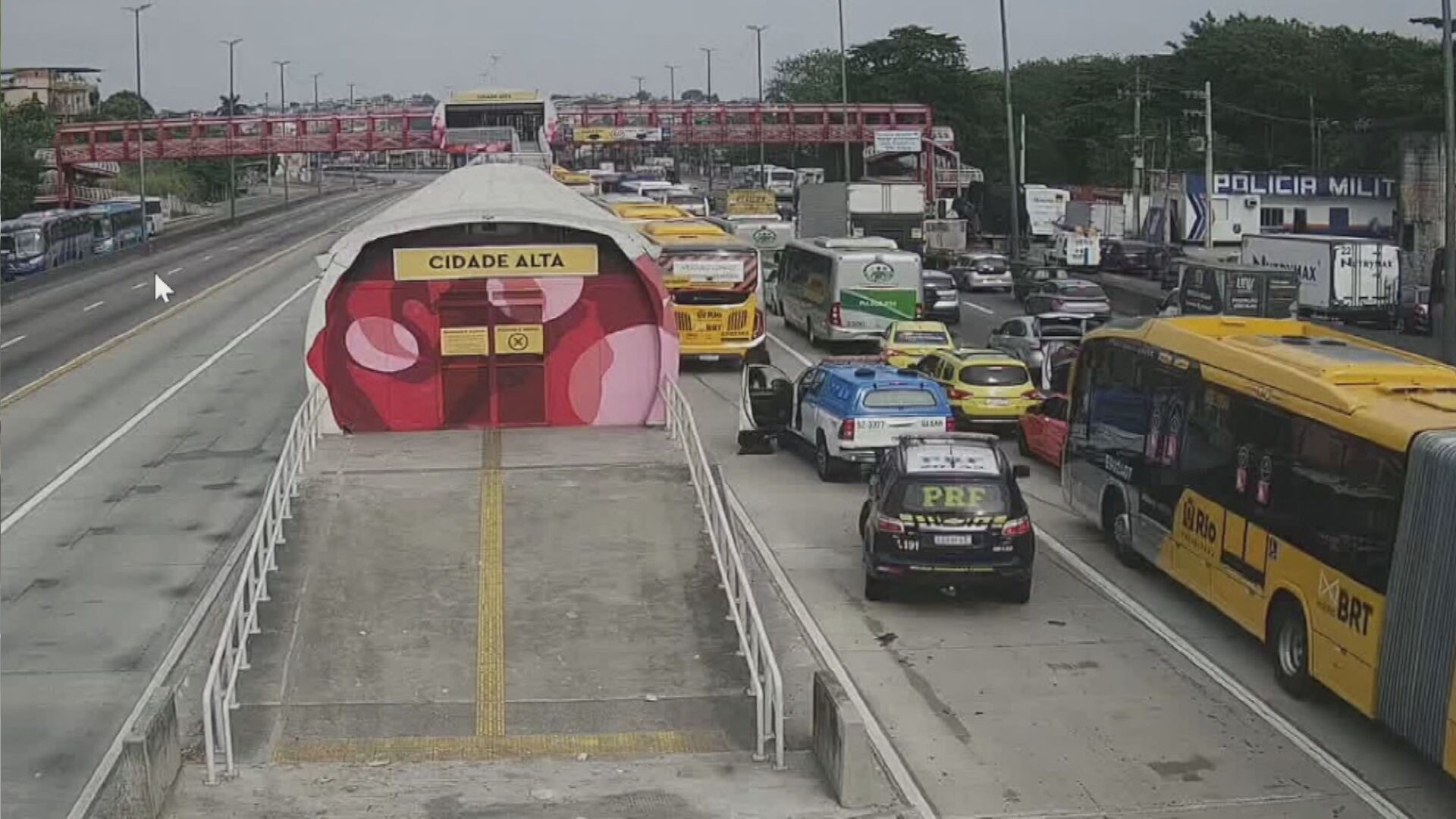 ‘Perguntei se era infarto e ela: 'Não, foi tiro', diz mulher de morto em tiroteio da PM no Complexo de Israel, após receber ligação do hospital