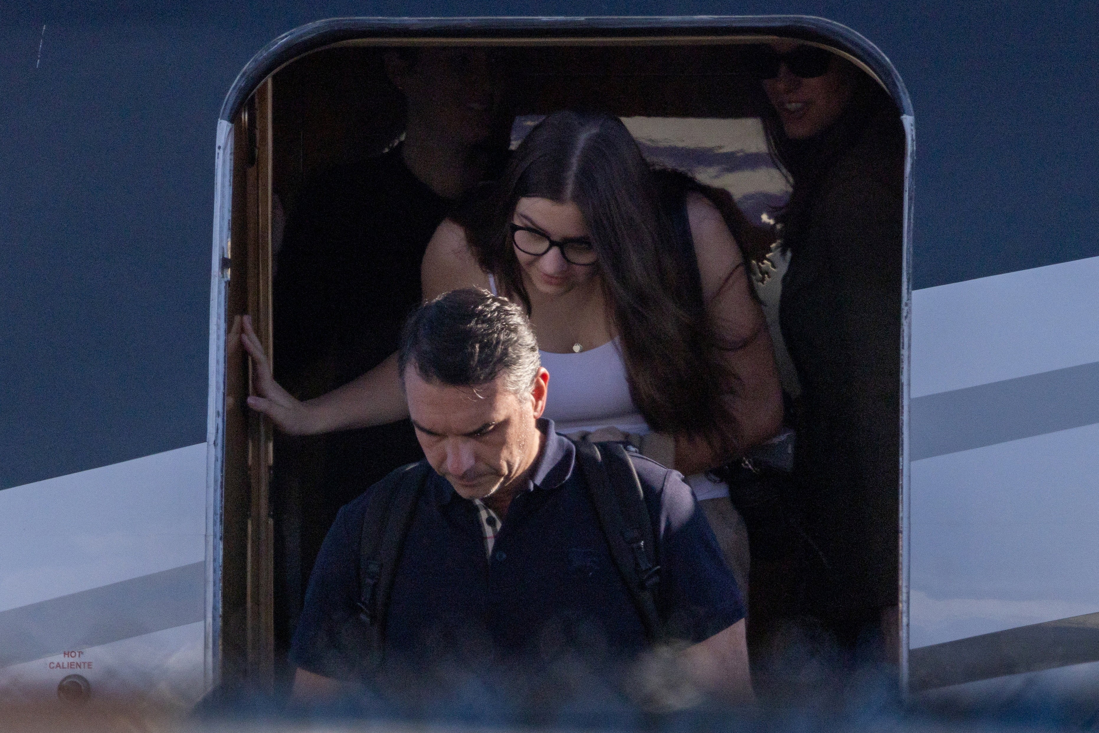Ao se radicalizar, Flávio Bolsonaro se isola e perde apoio até de aliados