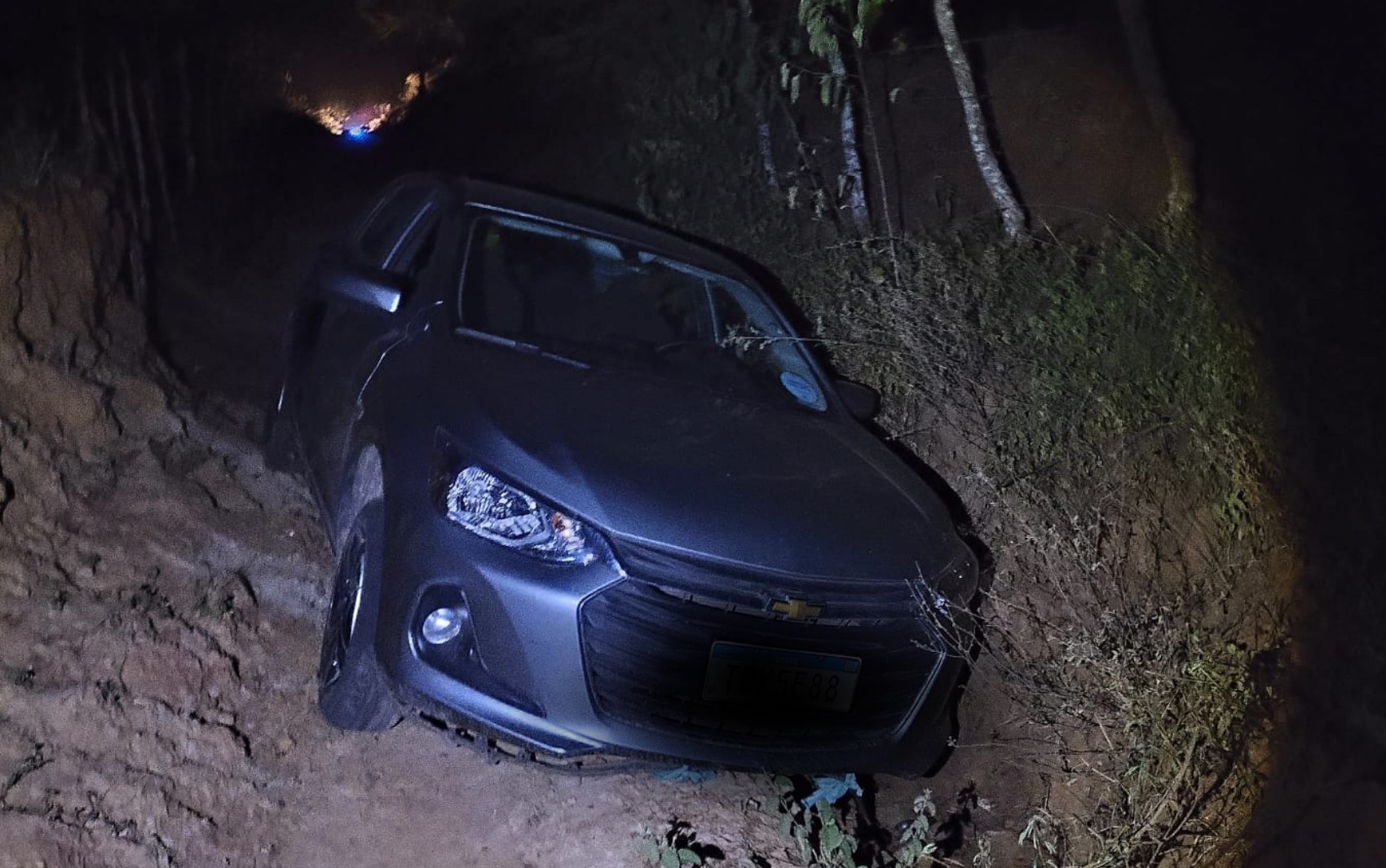 Corpo de PM da reserva é encontrado dentro de carro no interior da Bahia