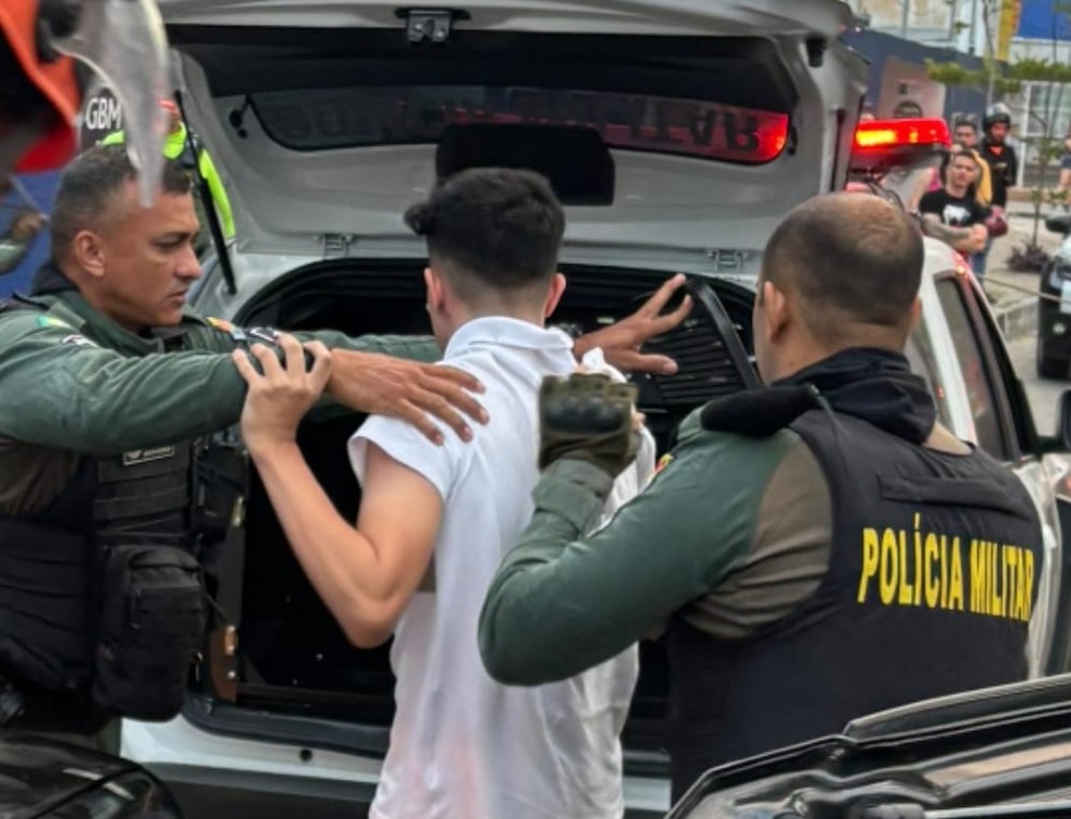 Motorista que atropelou três pessoas após discussão em boate em Fortaleza teve a prisão preventiva decretada. — Foto: Reprodução