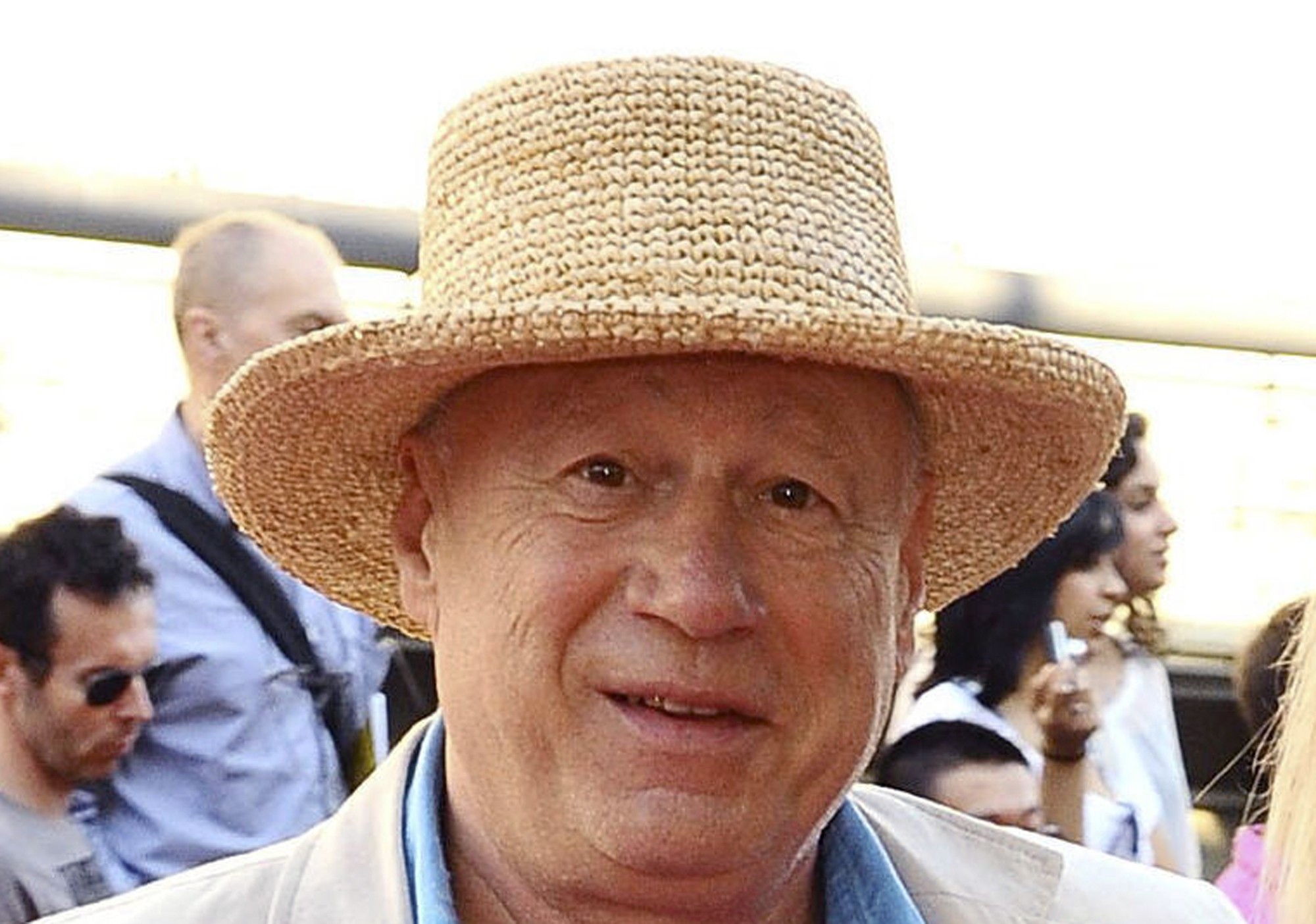 Neil Innes, músico inglês e ator do 'Monty Python', morre aos 75 anos ...