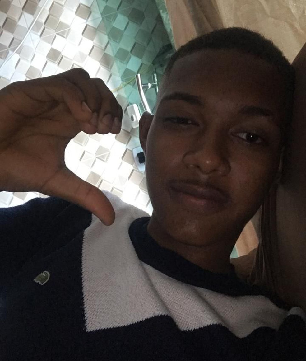 João Vitor tinha 17 anos e foi morto a tiros — Foto: Arquivo Pessoal