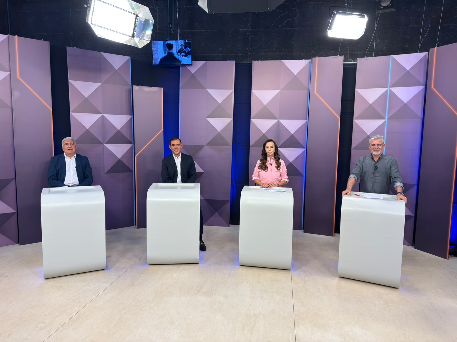 ASSISTA: Candidatos ao governo do Tocantins participam do debate da TV Anhanguera