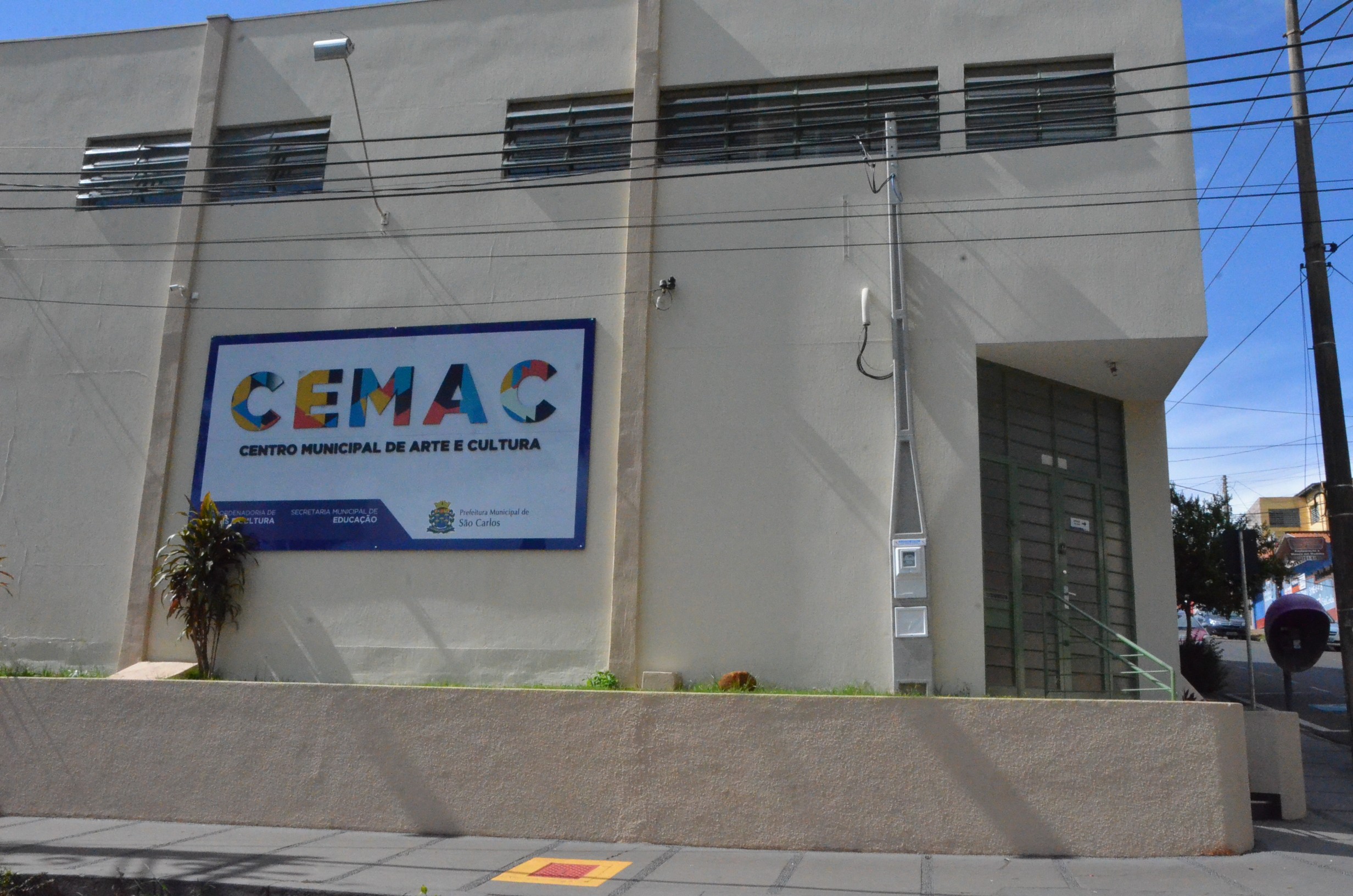 Centros culturais de São Carlos têm inscrições abertas para 34 oficinas; teatro, cinema e música são opções