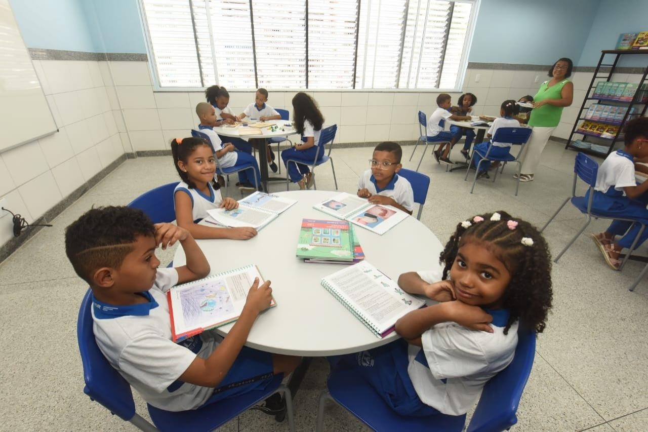 Prefeitura de Salvador antecipa feriado escolar do Dia do Professor | G1