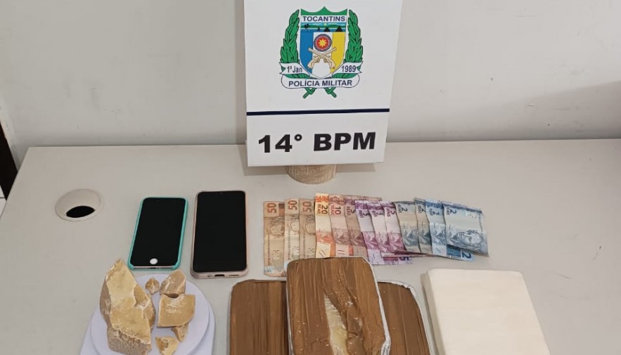 Casal é preso após ser flagrado com tabletes de crack e cocaína