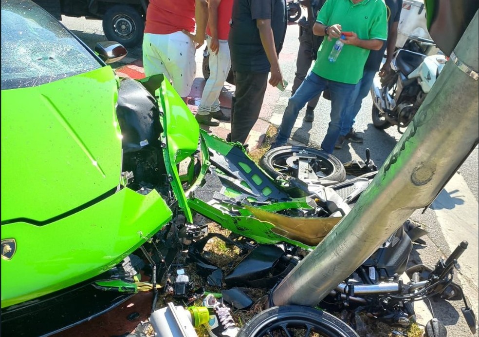 Motorista de Lamborghini persegue ladrão na avenida Faria Lima, em SP — Foto: TV Globo