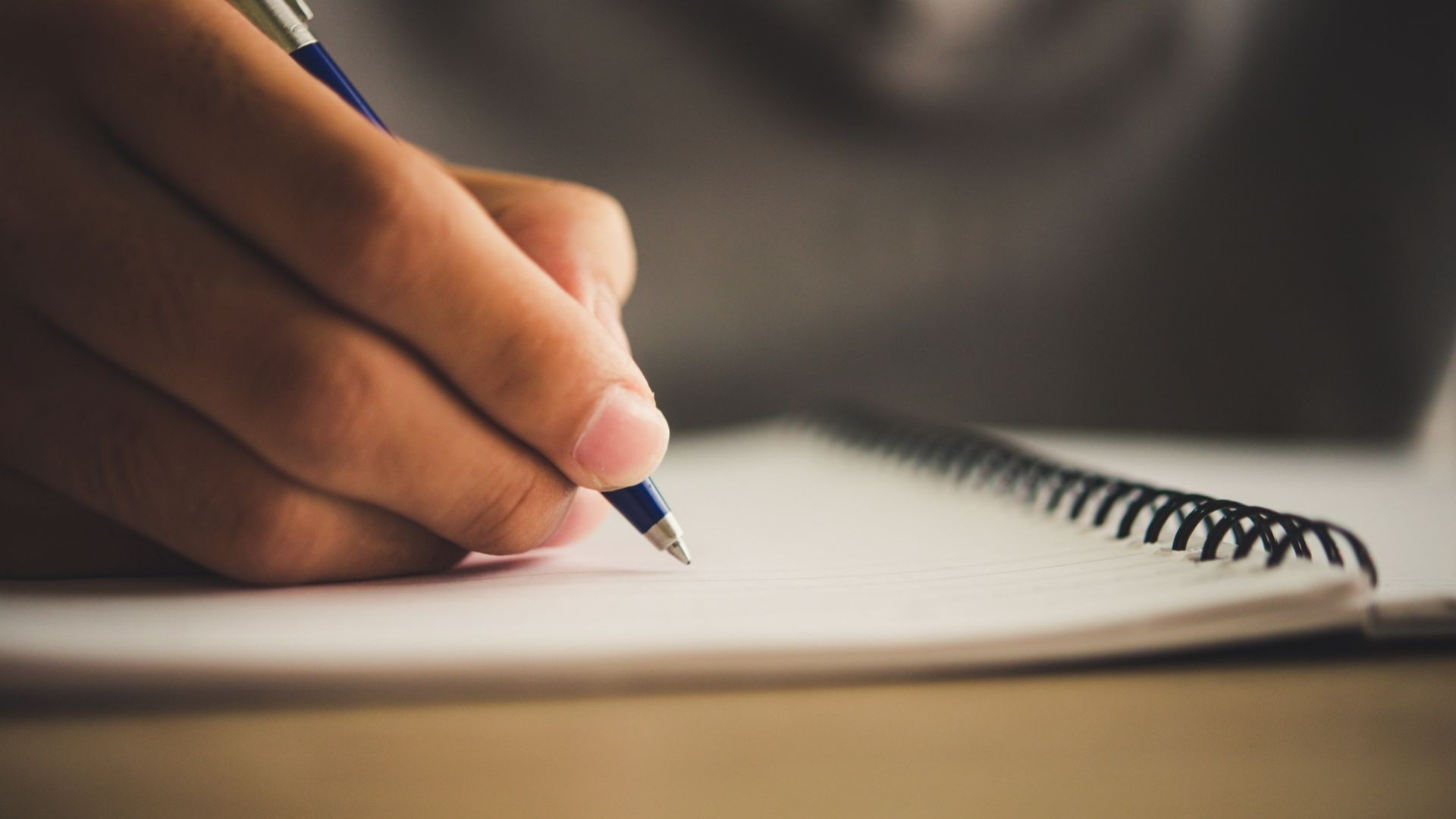 Concursos e seletivos no MA oferecem vagas para todos os níveis de ensino, com inscrições abertas até outubro