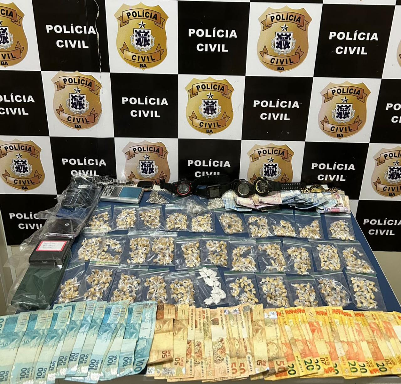 Dupla é presa por tráfico próximo a centro de assistência em Vitória da Conquista