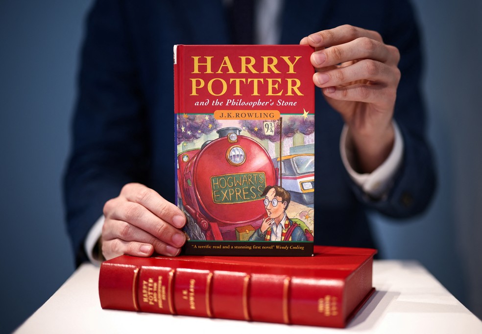 Exemplar de 'Harry Potter e a pedra filosofal' é vendido por R$ 273,3 milhões | Pop & Arte | G1