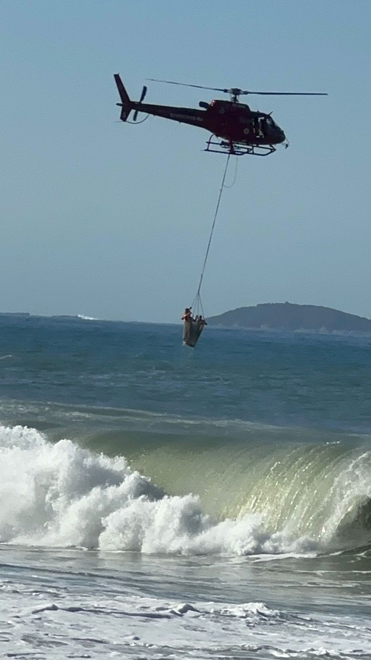 Adolescente é Puxado Por Correnteza Ao Praticar Bodysurf E é Resgatado Por Guarda Vidas Em 0648