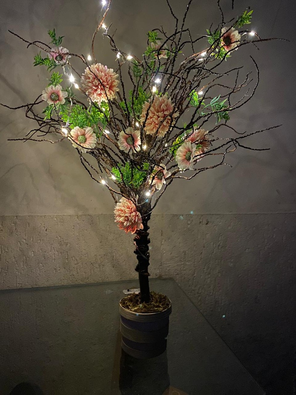 Peças são comercializadas por meio de encomendas; sonho de Valdiza é aumentar equipe — Foto: Arquivo pessoal