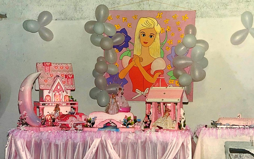 Jogo da Velha Personalizado Barbie em 2023  Festa de aniversário da barbie,  Jogo da velha, Aniversário da barbie