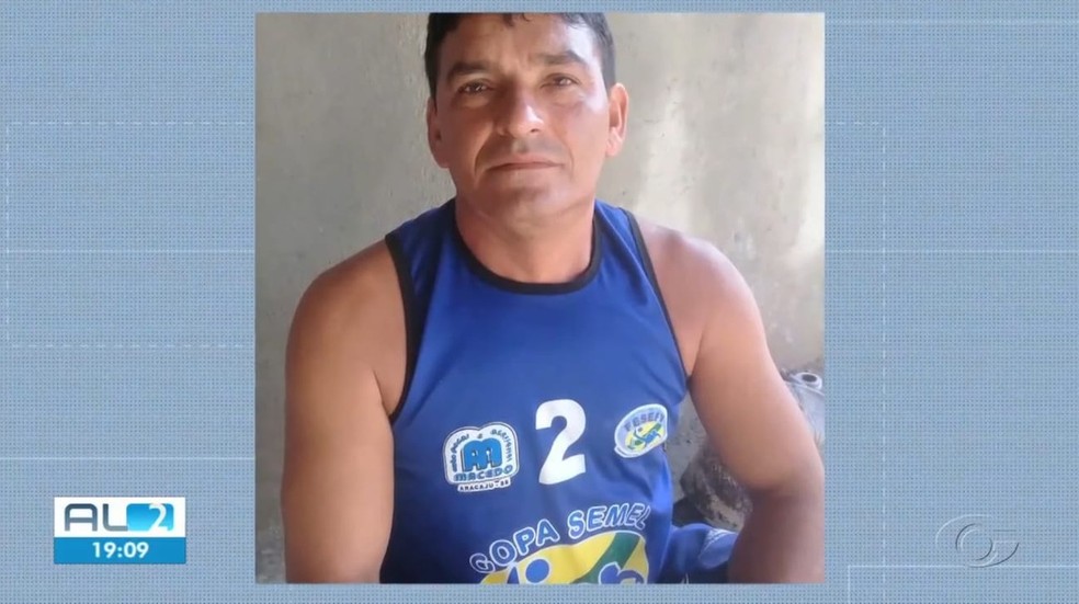 Eraldo Delfino, de 52 anos, ateou fogo no corpo da companheira no bairro do Antares, em Maceió — Foto: Reprodução/TV Gazeta