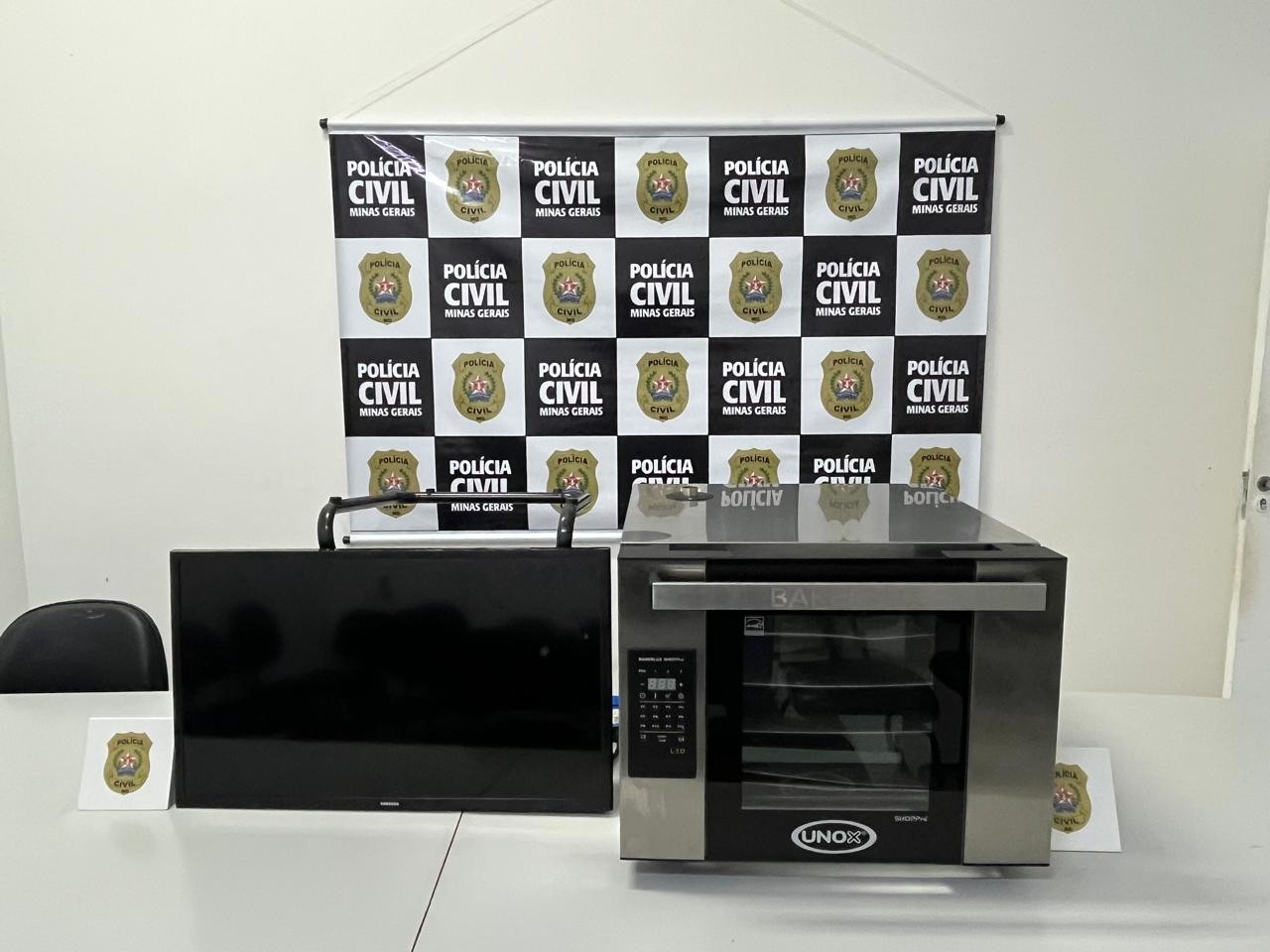 Funcionário furta lanchonete em Uberlândia e é identificado após anunciar produtos nas redes sociais