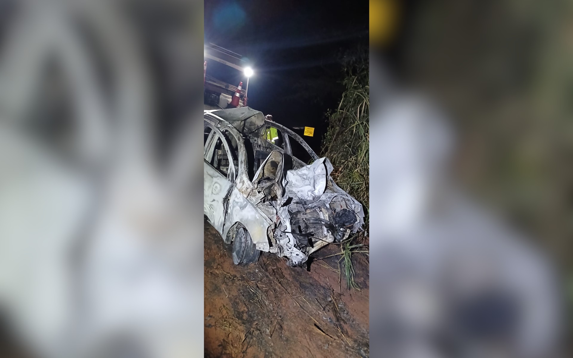 Batida de frente mata motorista de carro e motociclista em Santo Antônio do Aracanguá