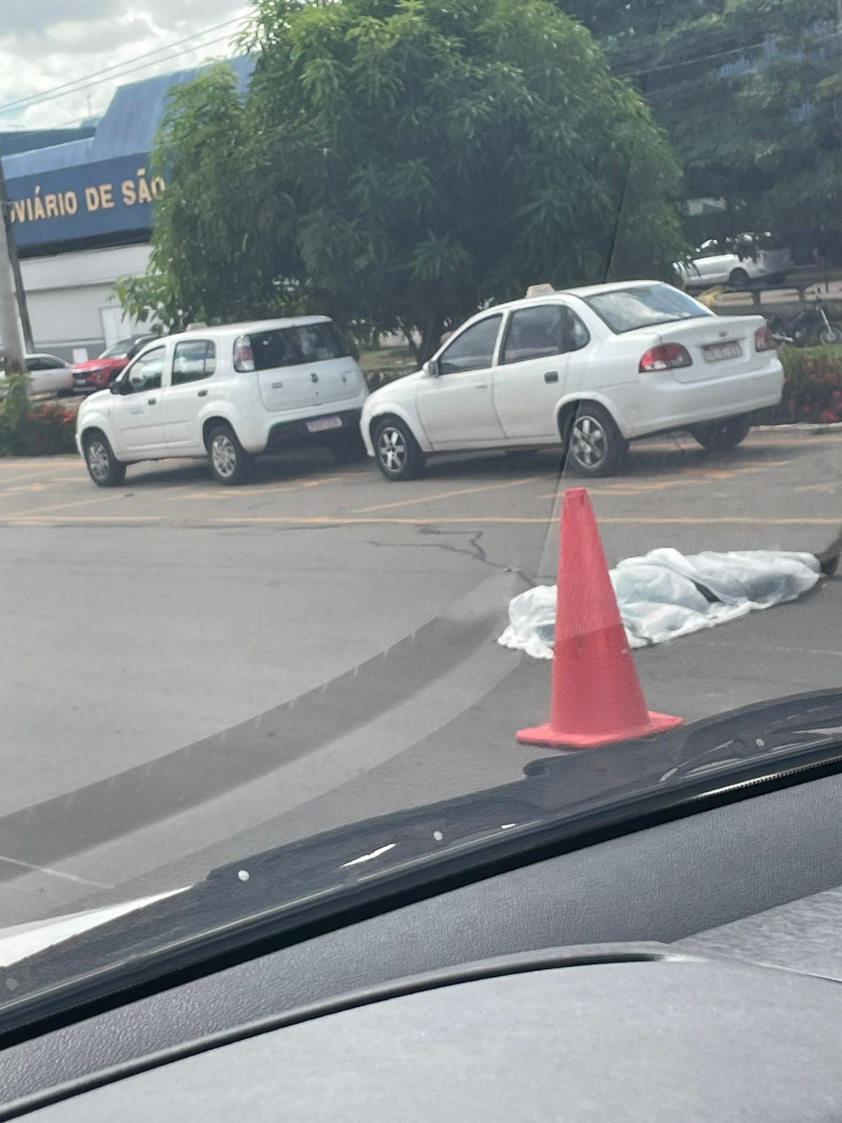 Homem morre após ser atropelado por caminhão na avenida dos Franceses, em São Luís