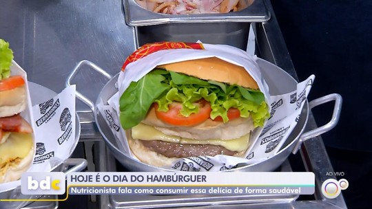 Cliente recebe hambúrguer do McDonald's sem carne no Rio