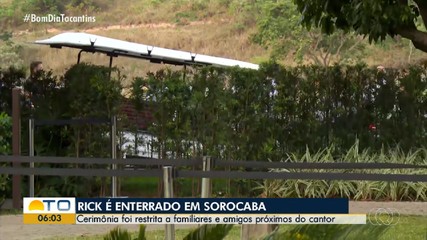 Cantor Rick é enterrado em cerimônia restrita para amigos e família nesta sexta-feira (25)