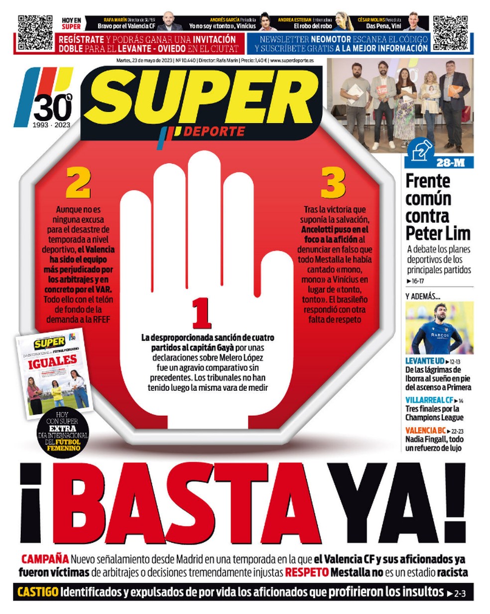 Capa do jornal esportivo valenciano Super Deporte após a repercussão dos insultos racistas a Vinicius Jr., na qual a publicação nega racismo no estádio Mestella, do Valencia, em 23 de maio de 2023.  — Foto: Reprodução/ Redes sociais