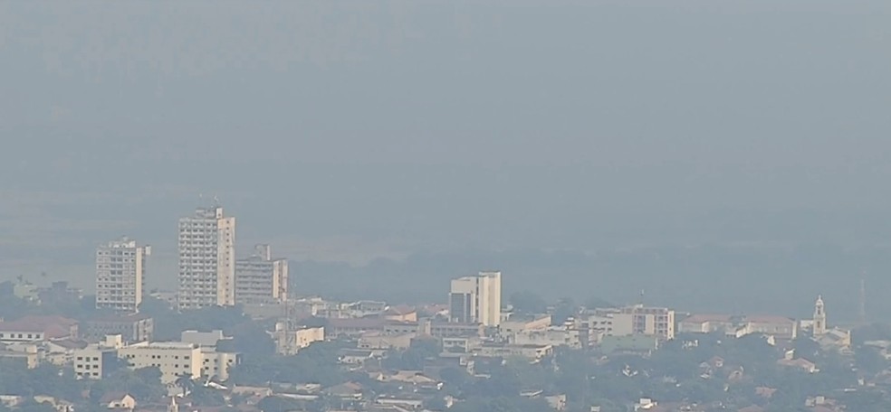 Fumaça de incêndios no Pantanal chegou ao Paraná — Foto: RPC