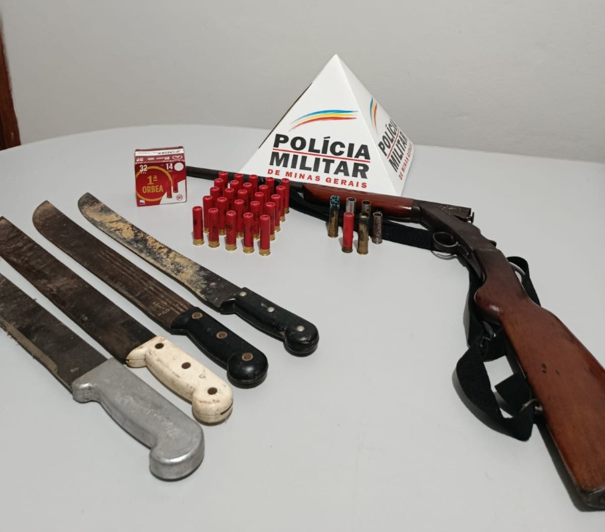 Preso por agredir colega de trabalho com facão em lavoura de café, homem tenta subornar policiais em Pocrane