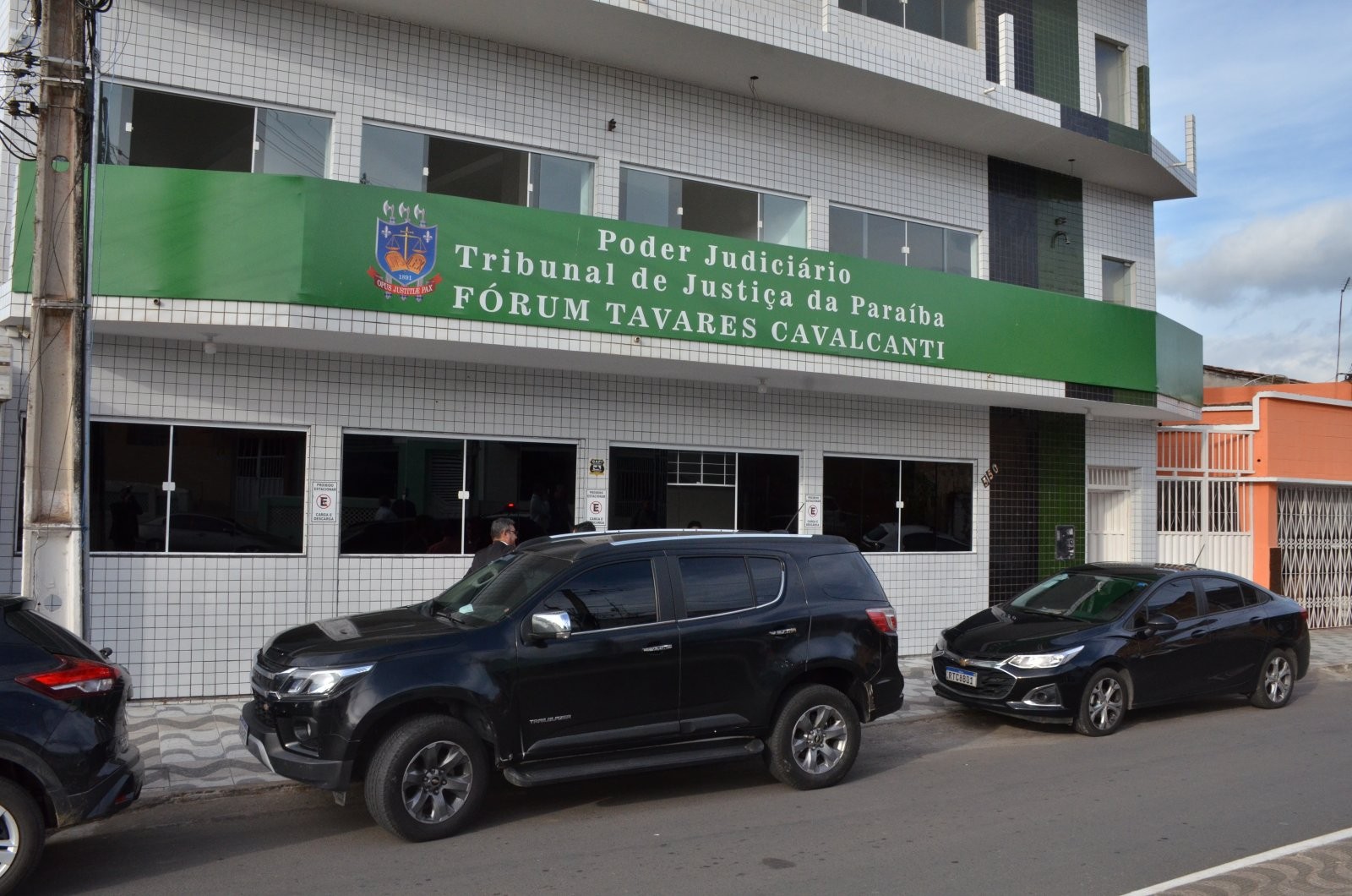 Influenciador preso suspeito de tentativa de homicídio contra cunhado deixa a prisão após decisão da Justiça 