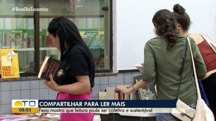 Feira de troca de livros atrai leitores em Palmas