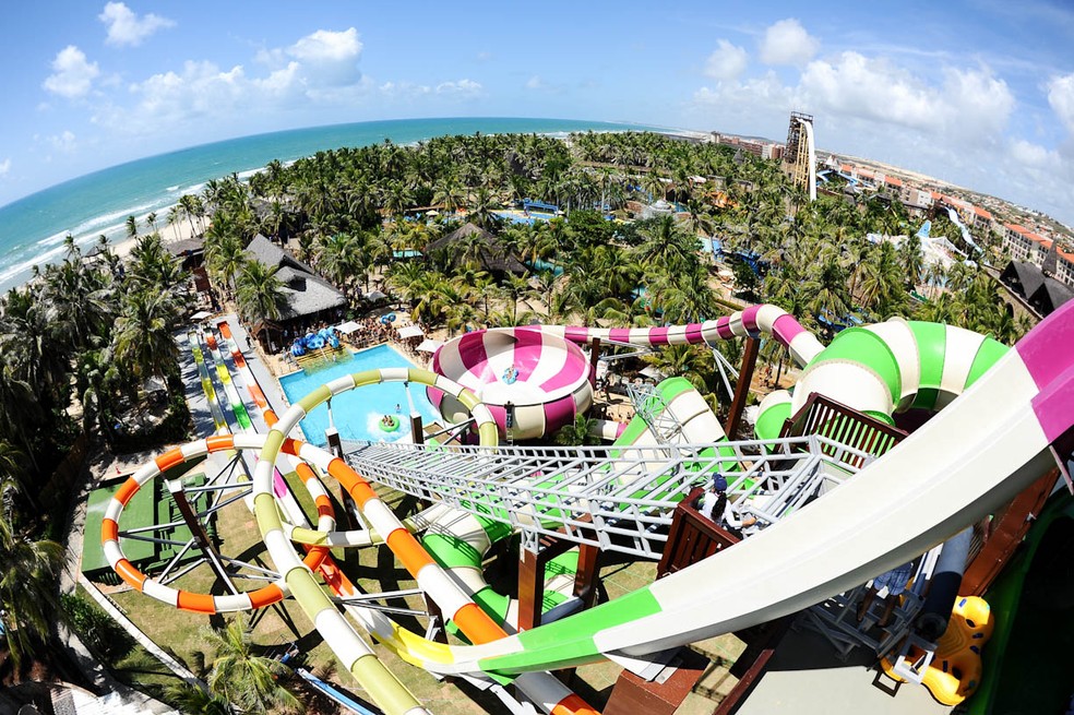 Parque tem toboáguas de até 41 metros de altura — Foto: Beach Park/Divulgação