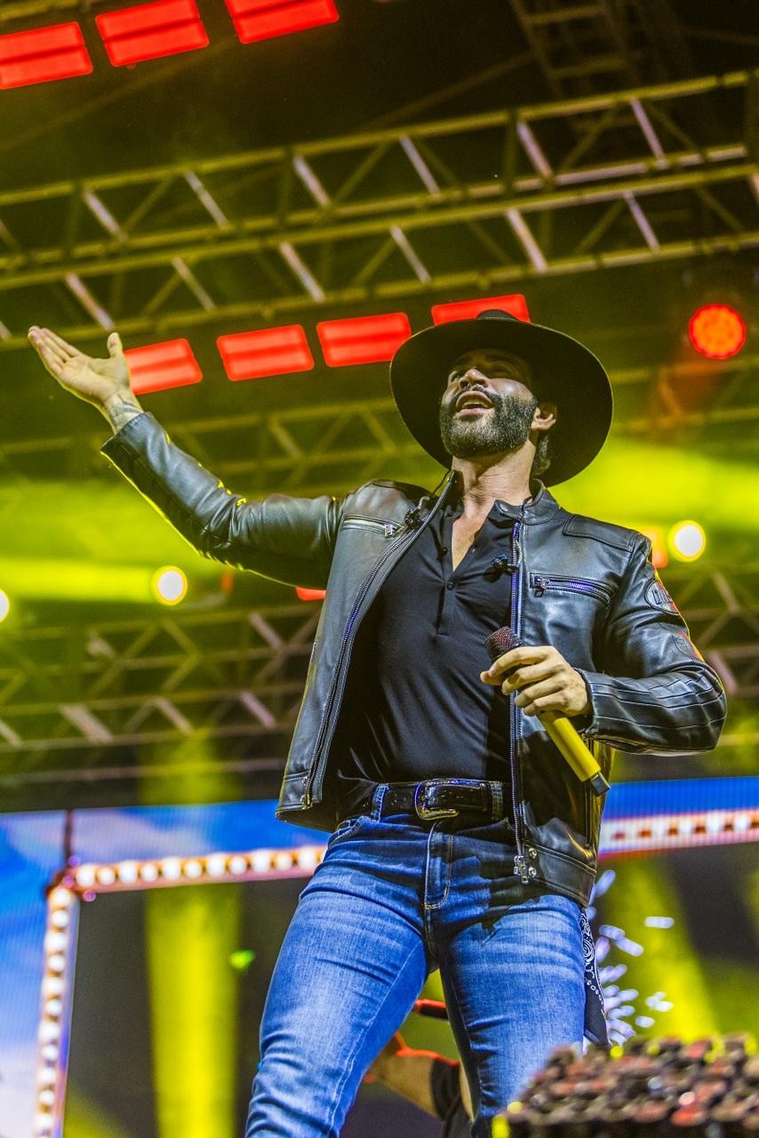 Gusttavo Lima se apresenta na noite de encerramento do Limeira Rodeo Music 2026 — Foto: Thomaz Marostegan/g1