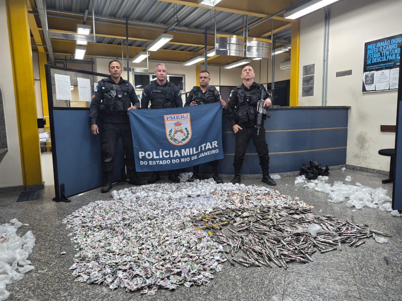 PM apreende mais de 15 mil unidades de cocaína em Nova Friburgo